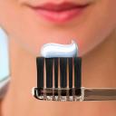 Kit Pasta de Dente Oral-B 3D White com 3 unidades de 70g