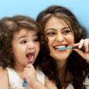 Escova de Dente Oral-B Color Collection Macia Pack Família com 5 unidades