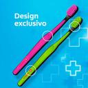 Escova de Dente Colgate Ultra Soft Ultra Macia com 3 unidades