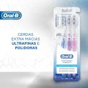 Escova de Dente Oral-B 3D Whitening Therapy Extra Macia Ultrafino Polidor com 3 Unidades