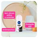 Desodorante Antitranspirante Roll-On Nivea Invisible Black & White Clear Feminino com 50ml