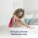 Loção Hidratante Corporal Dove Floral Óleo de Coco e Leite de Amêndoas com 400ml