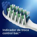 Escova de Dente Oral-B 7 Benefícios Control-Bac com 2 Unidades