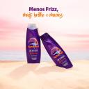 Shampoo Aussie Bye Bye Frizz Maciez e Brilho com 180ml