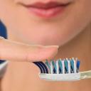 Escova de Dente Oral-B Pro-Saúde 7 Benefícios Macia com 2 unidades