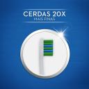 Escova de Dente Oral-B Expert Gengiva Alcance Ultra Fina com 1 unidade