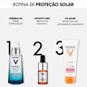Protetor Solar Facial Vichy Capital Soleil UV-Glow Cor Clara a Média Clara FPS 60 com 40g